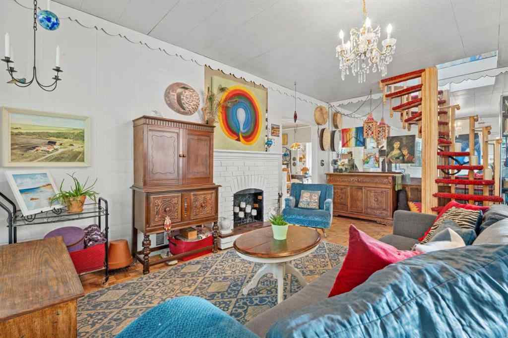 MLS® A2259470 - 4517 & 4513 46 Street  in Central Core Sylvan Lake, Residential