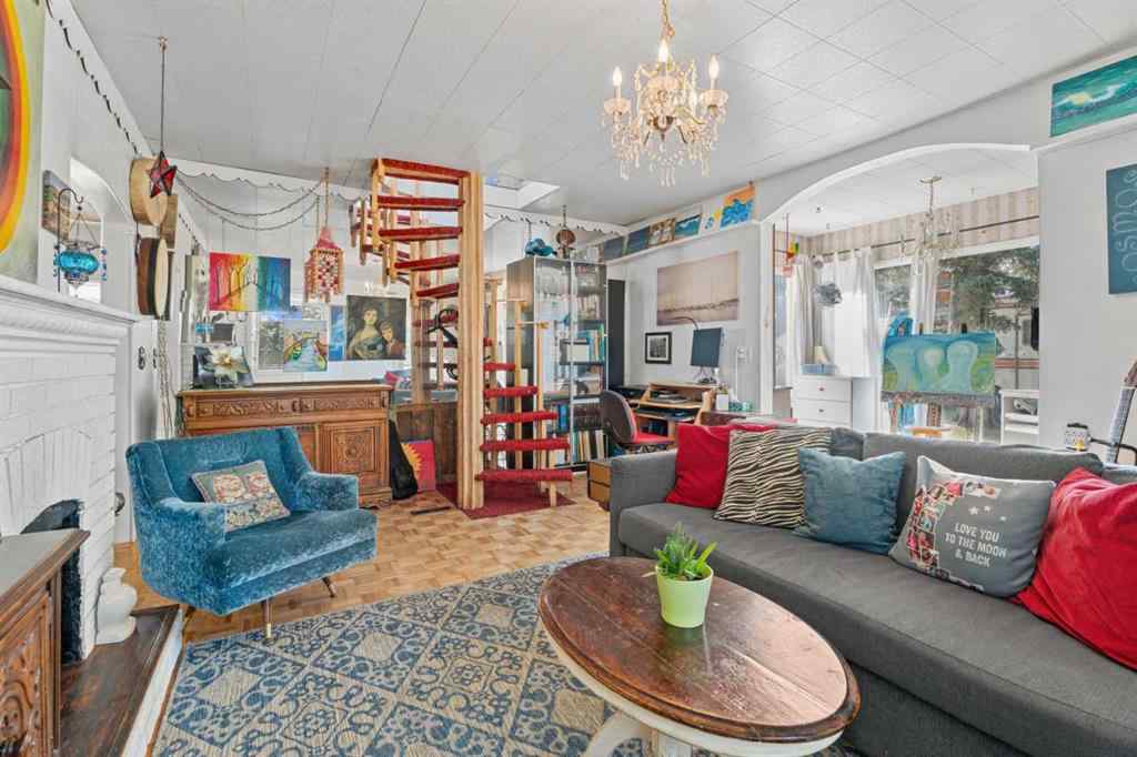 MLS® A2259470 - 4517 & 4513 46 Street  in Central Core Sylvan Lake, Residential