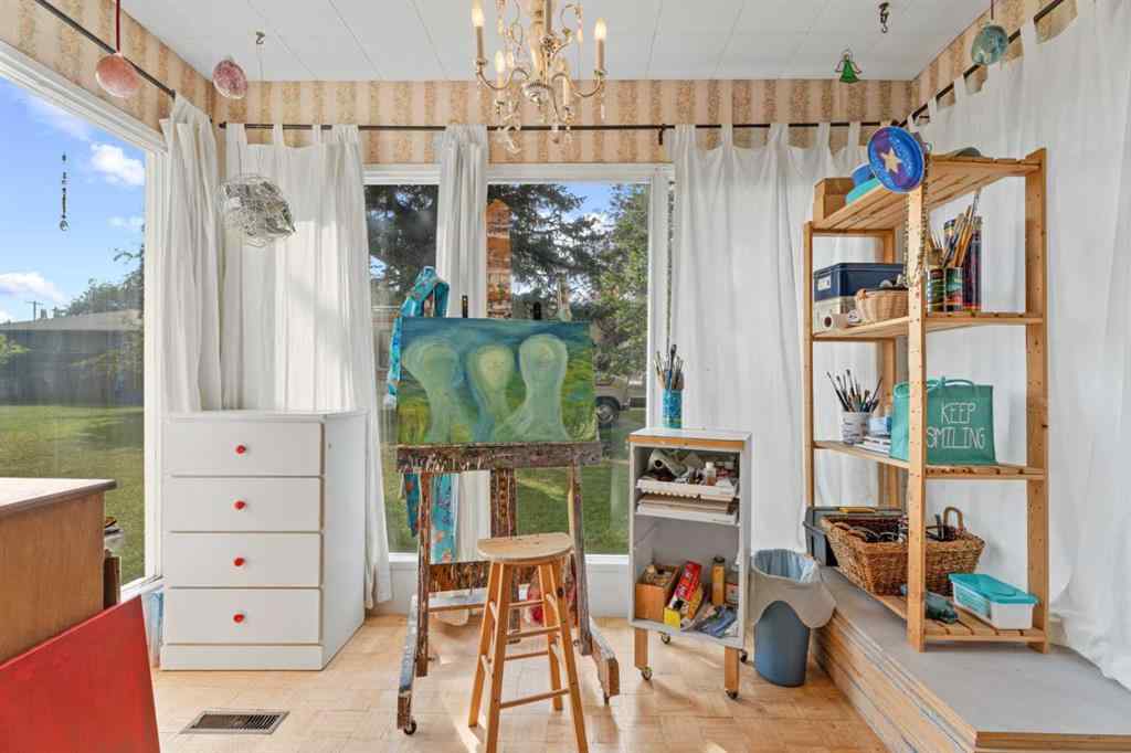 MLS® A2259470 - 4517 & 4513 46 Street  in Central Core Sylvan Lake, Residential