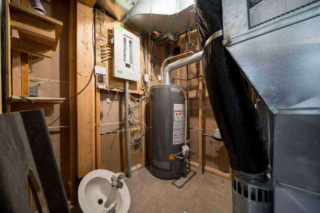 MLS® A2259478 - 324 Washington Way SE in River Flats Medicine Hat, Residential