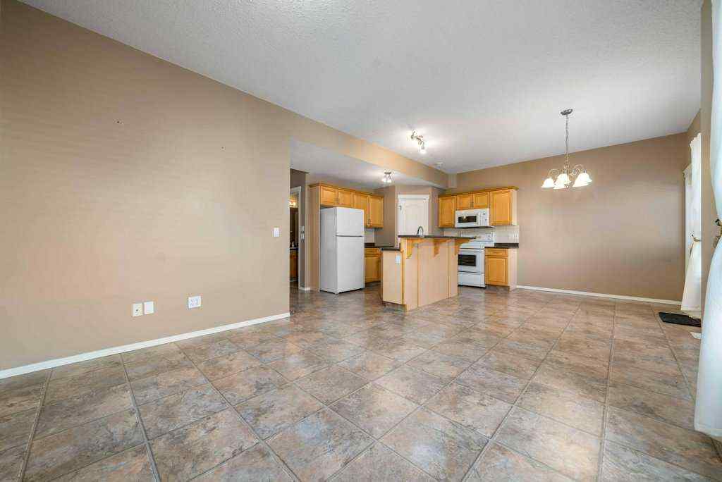 MLS® A2259478 - 324 Washington Way SE in River Flats Medicine Hat, Residential