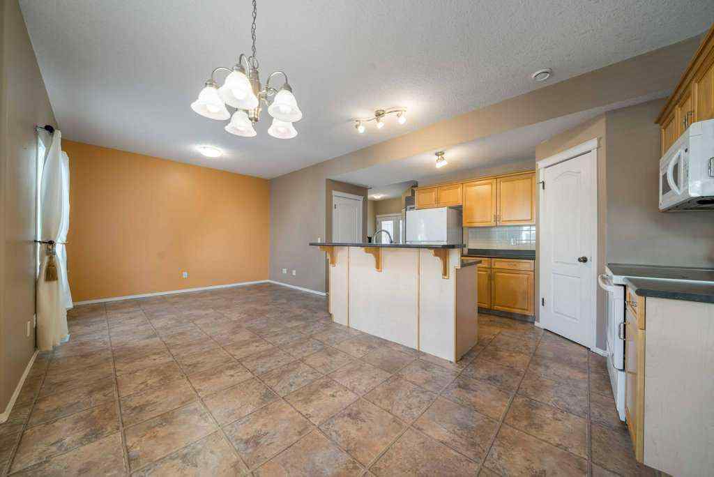 MLS® A2259478 - 324 Washington Way SE in River Flats Medicine Hat, Residential