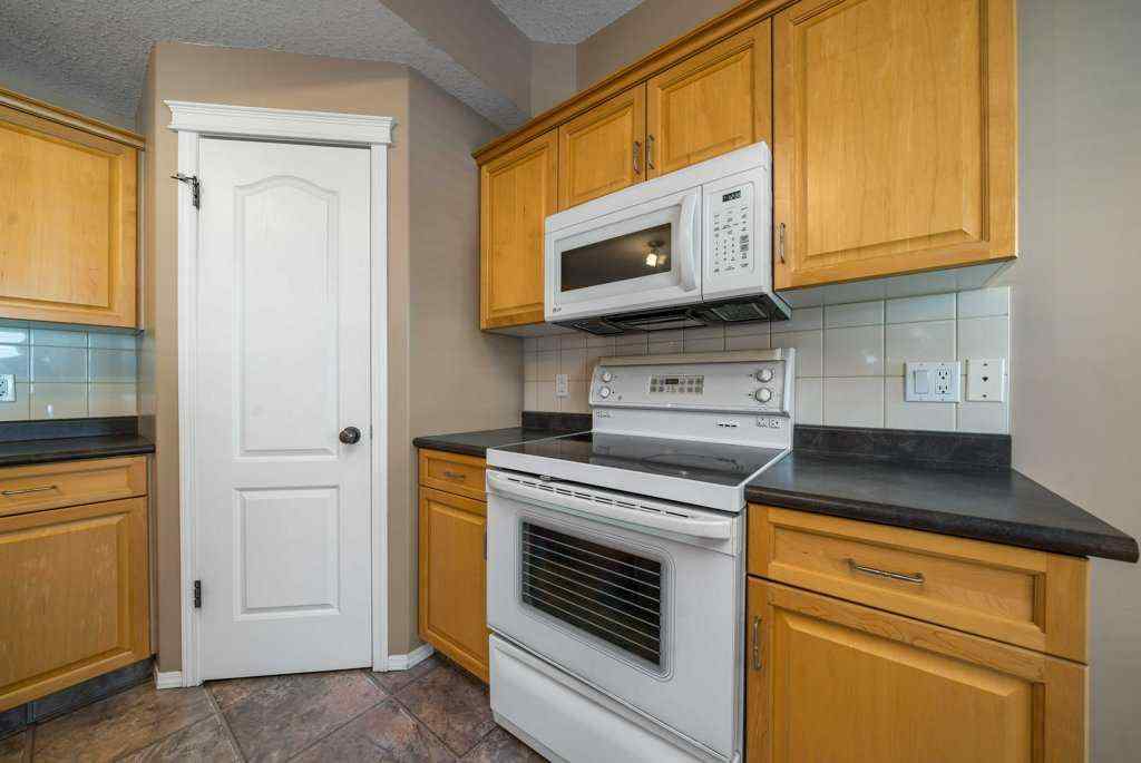 MLS® A2259478 - 324 Washington Way SE in River Flats Medicine Hat, Residential