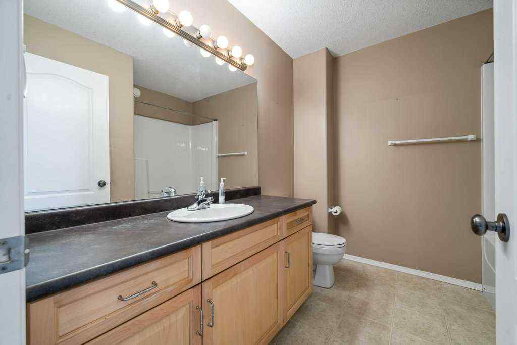 MLS® A2259478 - 324 Washington Way SE in River Flats Medicine Hat, Residential