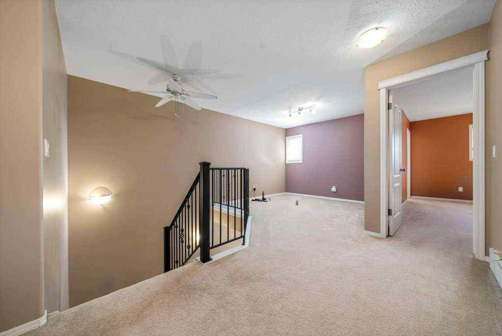 MLS® A2259478 - 324 Washington Way SE in River Flats Medicine Hat, Residential