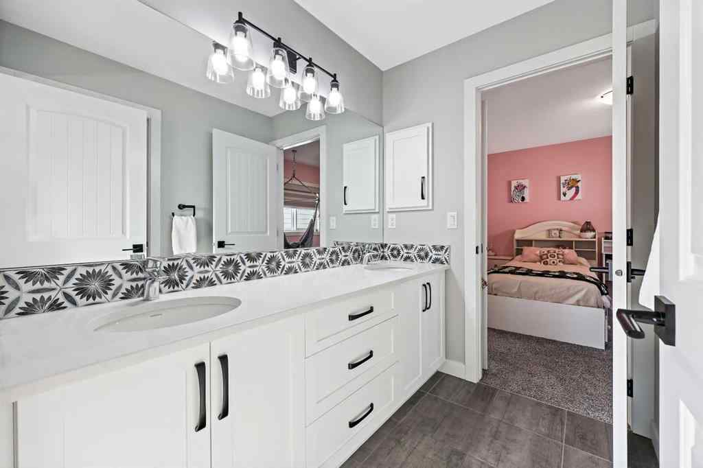 MLS® A2259480 - 34 Coach Ridge Point SW in Coach Hill Calgary, Residential