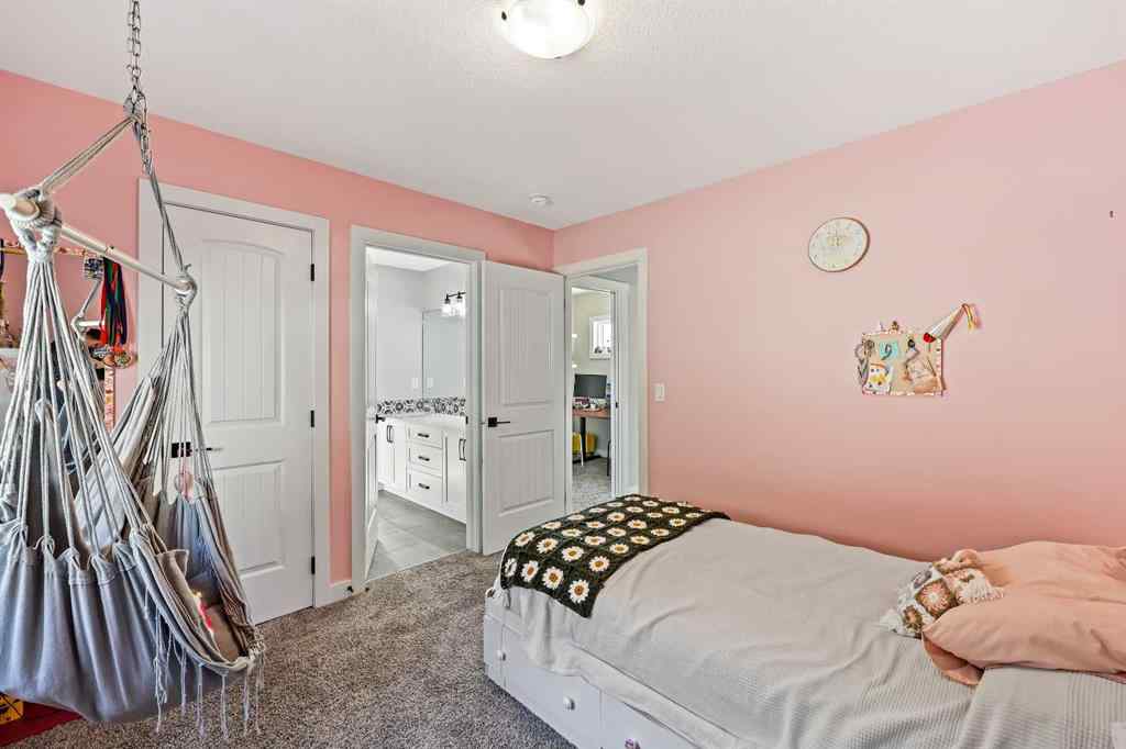 MLS® A2259480 - 34 Coach Ridge Point SW in Coach Hill Calgary, Residential