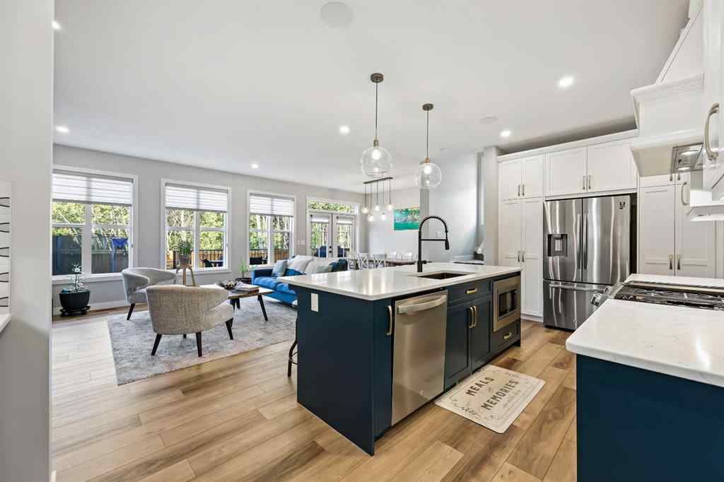 MLS® A2259480 - 34 Coach Ridge Point SW in Coach Hill Calgary, Residential