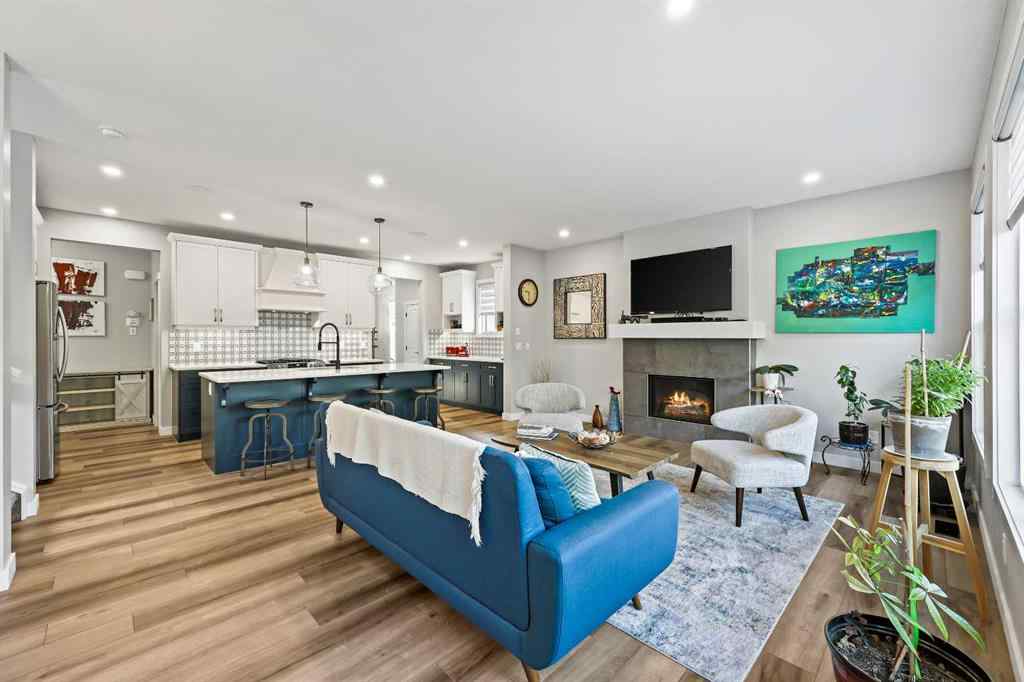 MLS® A2259480 - 34 Coach Ridge Point SW in Coach Hill Calgary, Residential