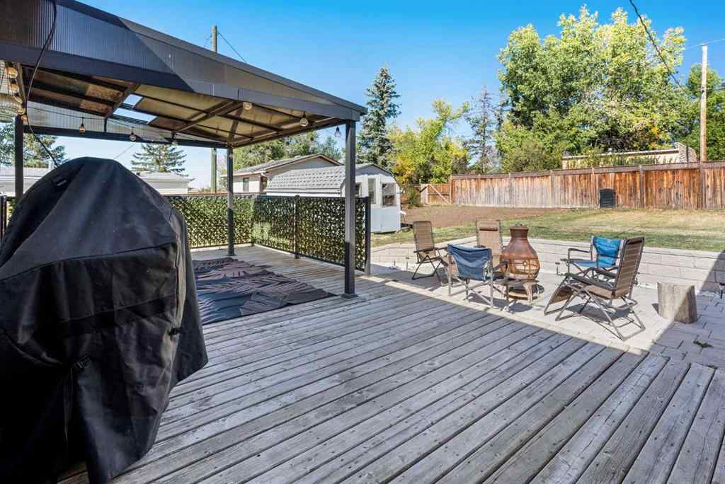 MLS® A2259485 - 230 Frederick Avenue W in NONE Standard, Residential