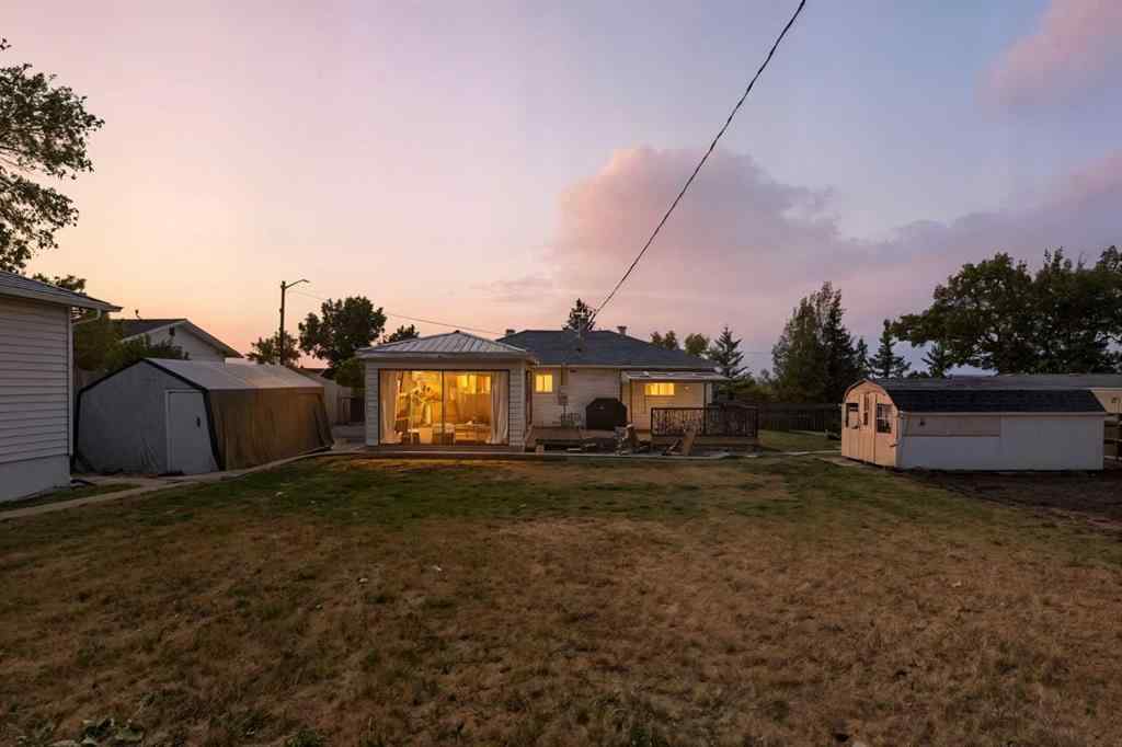 MLS® A2259485 - 230 Frederick Avenue W in NONE Standard, Residential