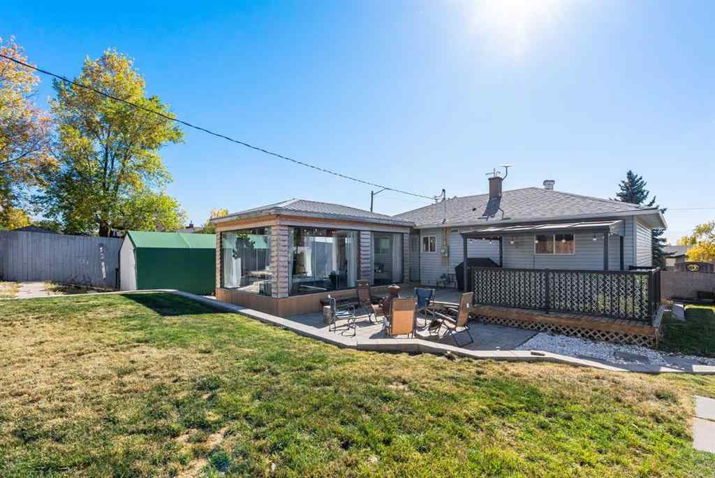 MLS® A2259485 - 230 Frederick Avenue W in NONE Standard, Residential