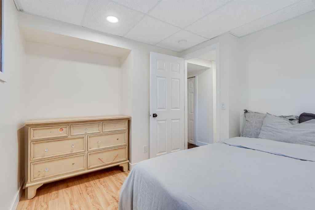 MLS® A2259485 - 230 Frederick Avenue W in NONE Standard, Residential