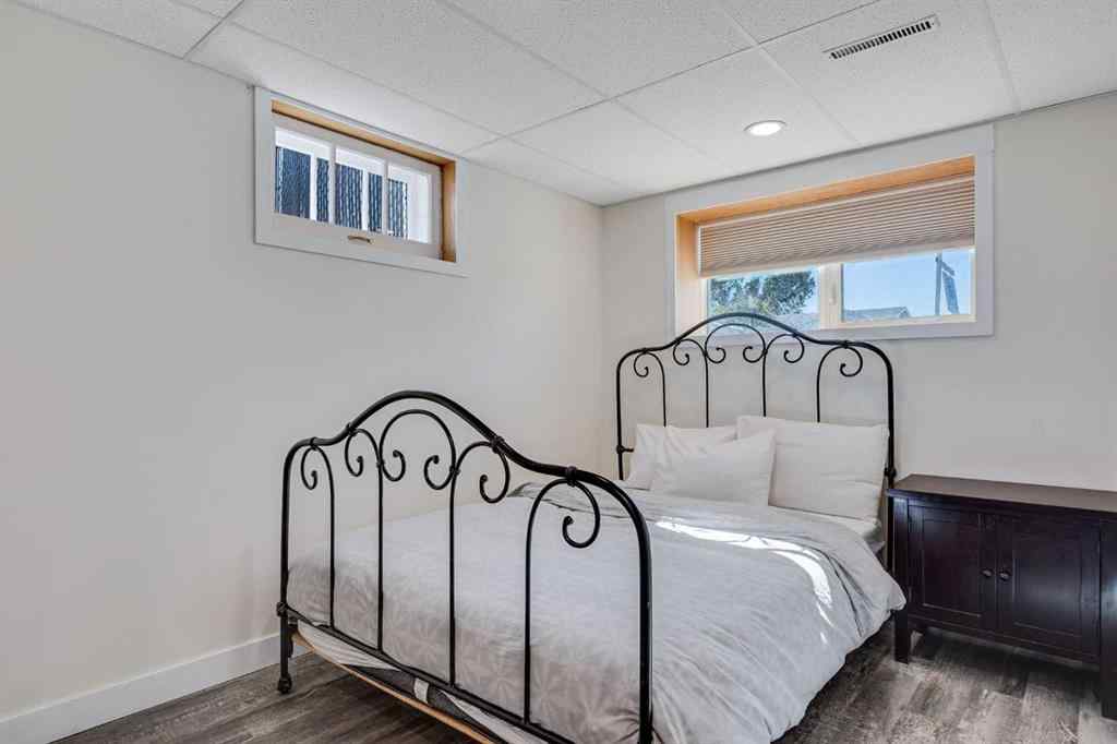 MLS® A2259485 - 230 Frederick Avenue W in NONE Standard, Residential