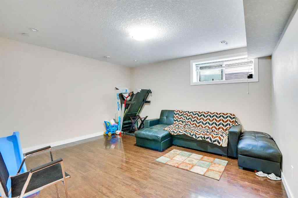 MLS® A2259486 - 272 Skyview Shores Manor NE in Skyview Ranch Calgary, Residential