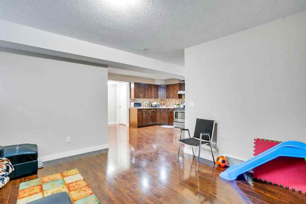 MLS® A2259486 - 272 Skyview Shores Manor NE in Skyview Ranch Calgary, Residential