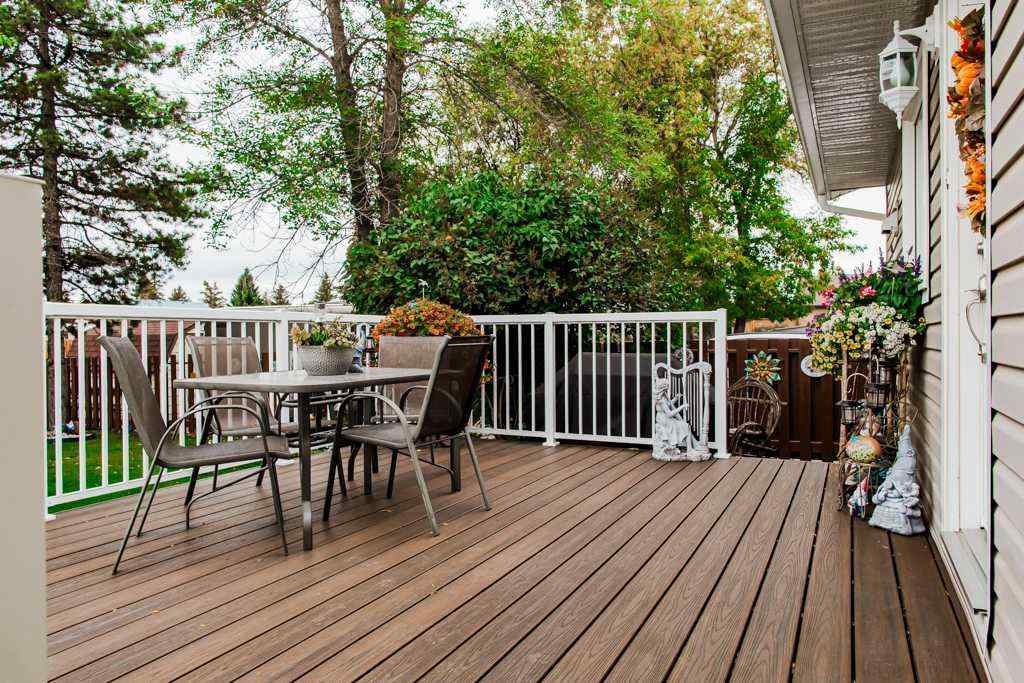 MLS® A2259493 - 9905 70 Avenue  in South Patterson Place Grande Prairie, Residential