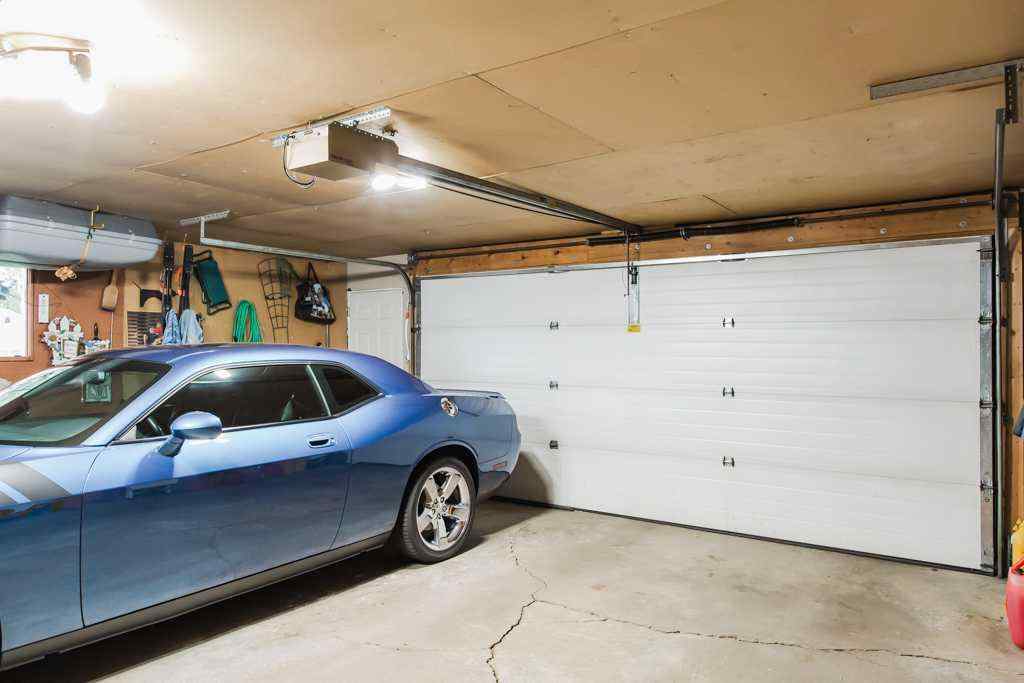 MLS® A2259493 - 9905 70 Avenue  in South Patterson Place Grande Prairie, Residential