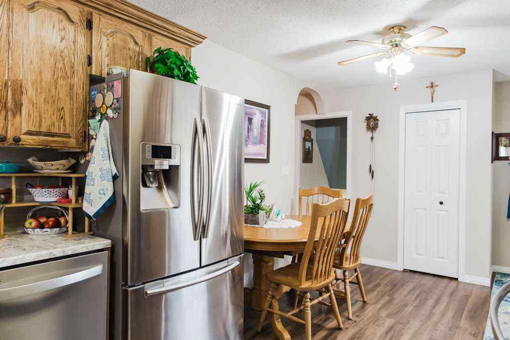 MLS® A2259493 - 9905 70 Avenue  in South Patterson Place Grande Prairie, Residential