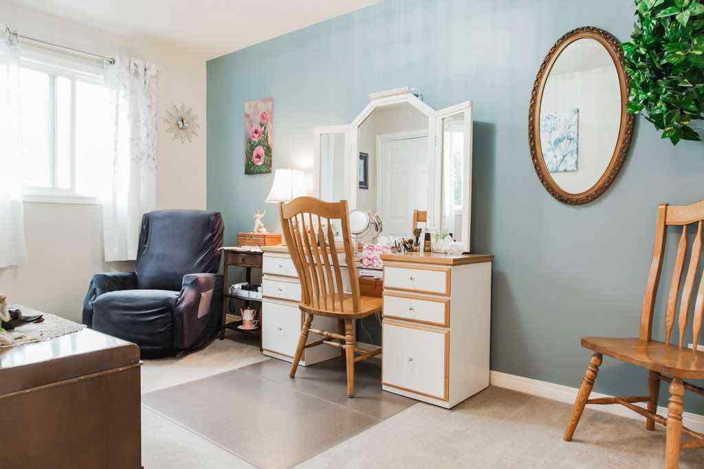 MLS® A2259493 - 9905 70 Avenue  in South Patterson Place Grande Prairie, Residential