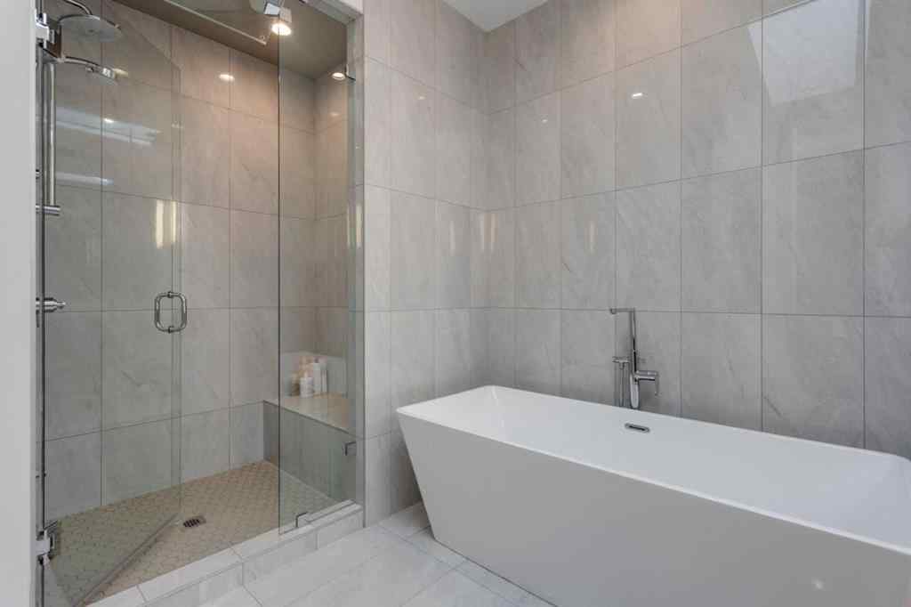 MLS® A2259496 - 1831 30 Avenue SW in South Calgary Calgary, Residential