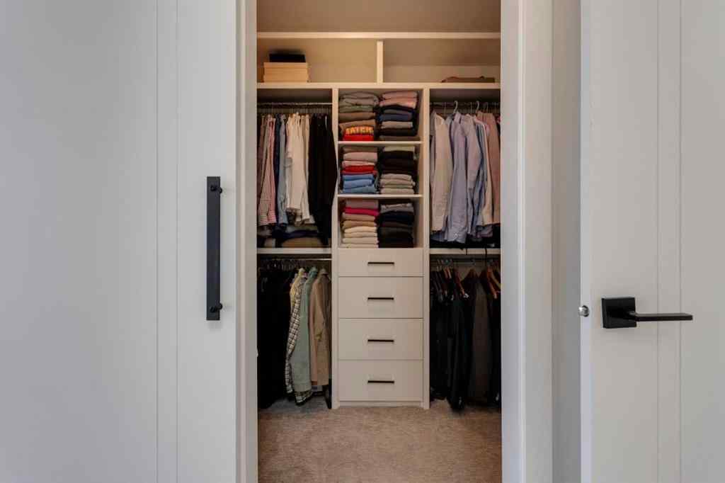 MLS® A2259496 - 1831 30 Avenue SW in South Calgary Calgary, Residential