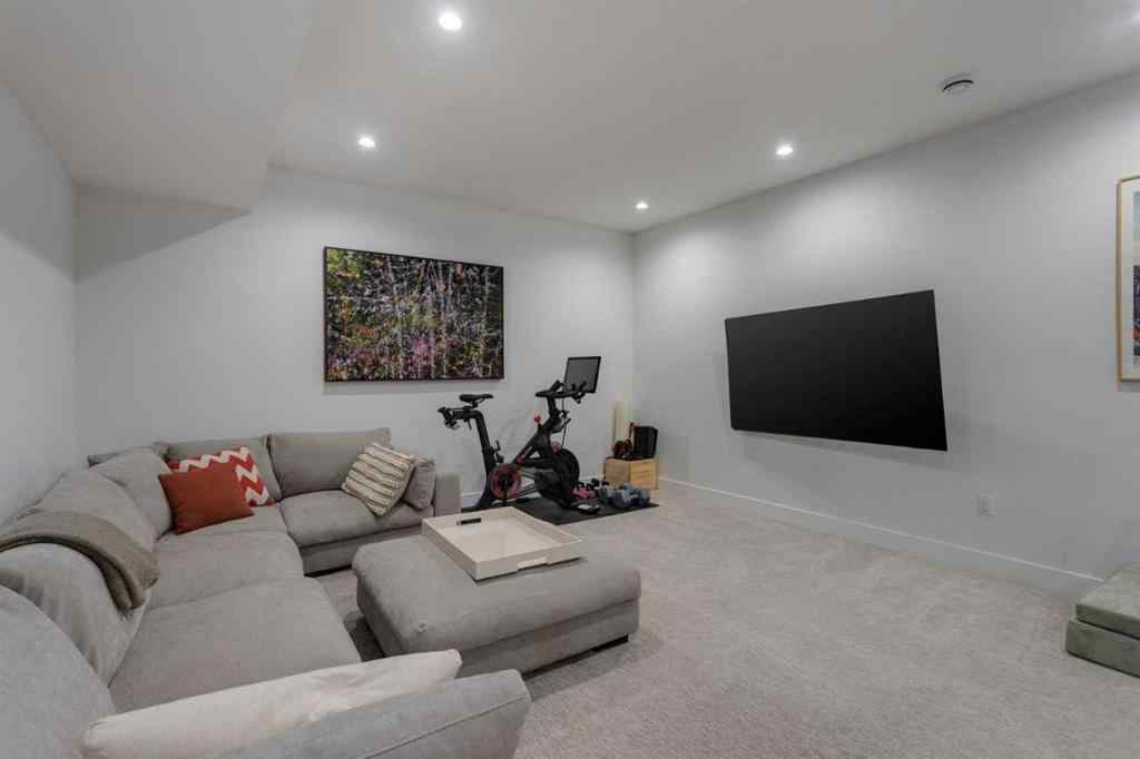 MLS® A2259496 - 1831 30 Avenue SW in South Calgary Calgary, Residential