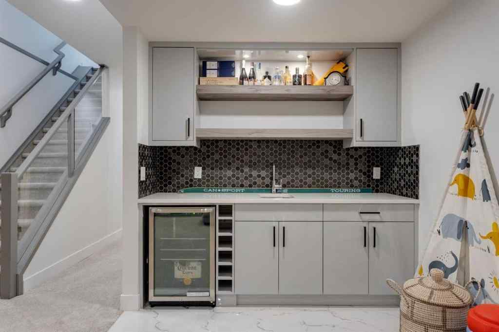 MLS® A2259496 - 1831 30 Avenue SW in South Calgary Calgary, Residential