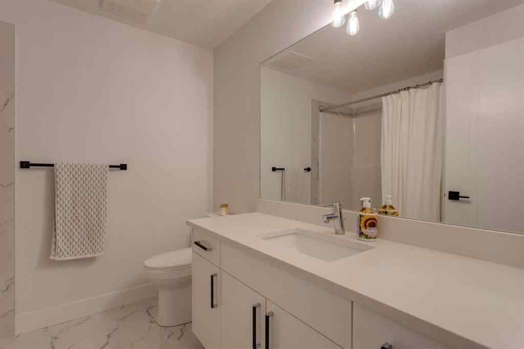 MLS® A2259496 - 1831 30 Avenue SW in South Calgary Calgary, Residential