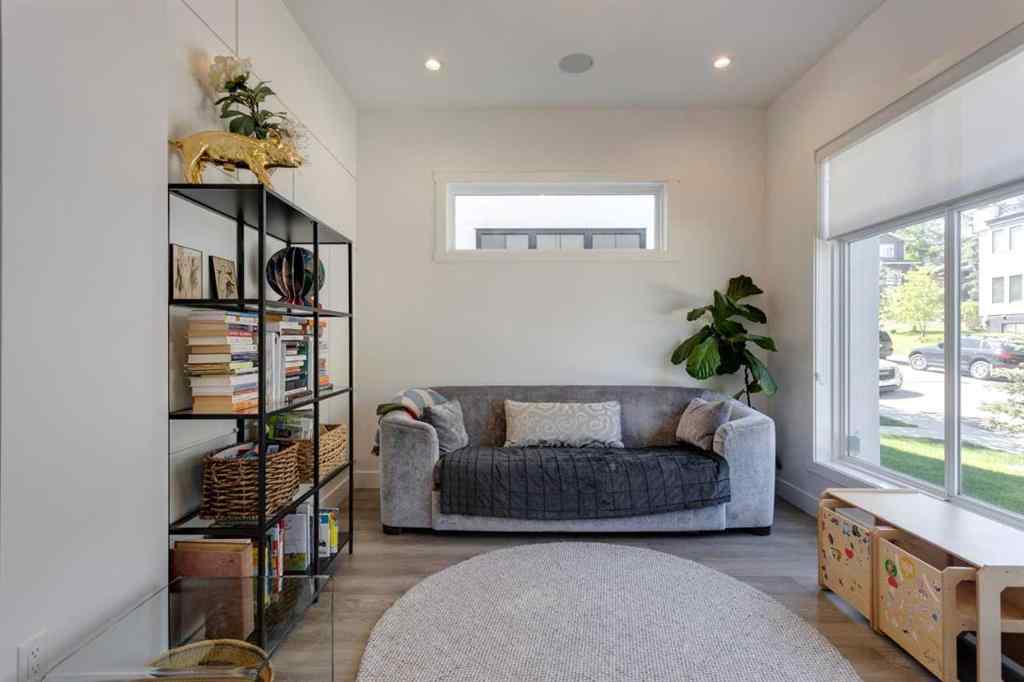 MLS® A2259496 - 1831 30 Avenue SW in South Calgary Calgary, Residential