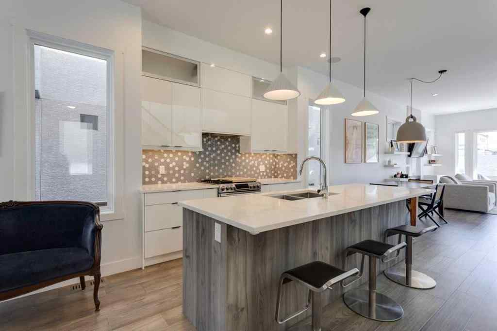 MLS® A2259496 - 1831 30 Avenue SW in South Calgary Calgary, Residential