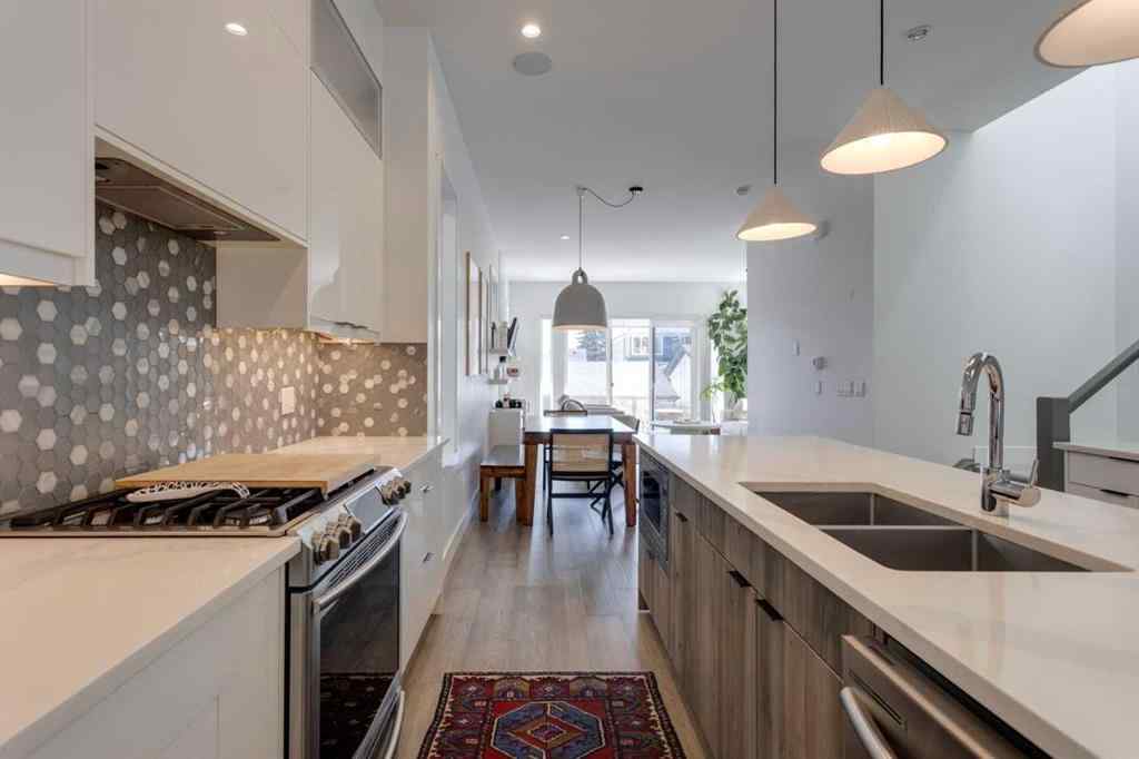 MLS® A2259496 - 1831 30 Avenue SW in South Calgary Calgary, Residential