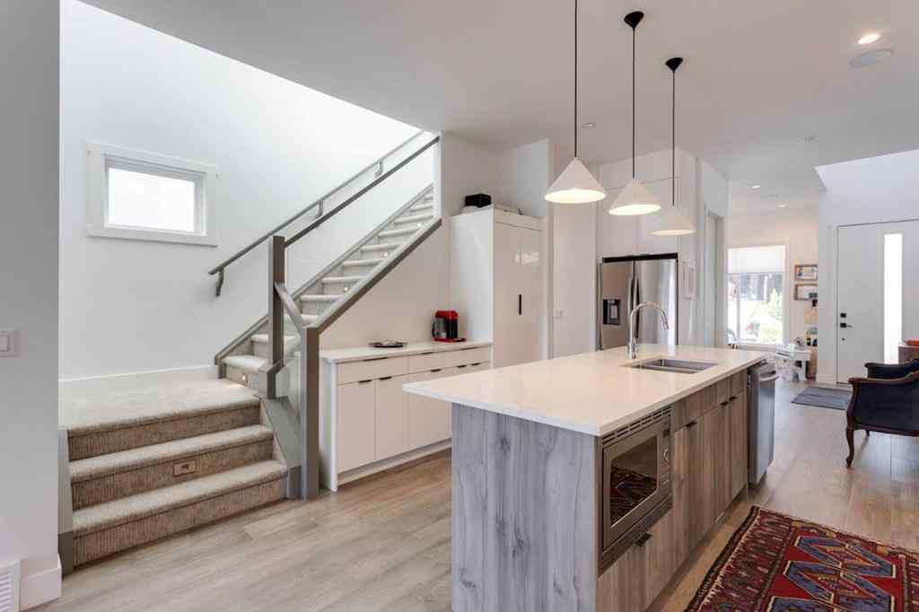 MLS® A2259496 - 1831 30 Avenue SW in South Calgary Calgary, Residential