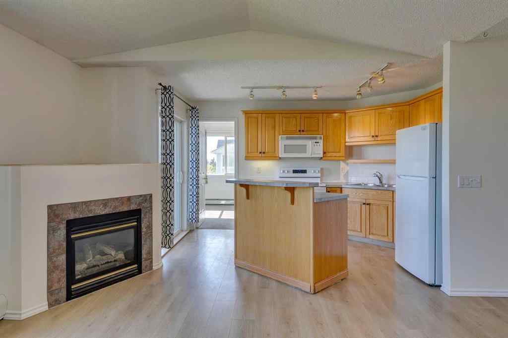 MLS® A2259499 - Unit #301 7301 Valleyview Park SE in Dover Calgary, Residential