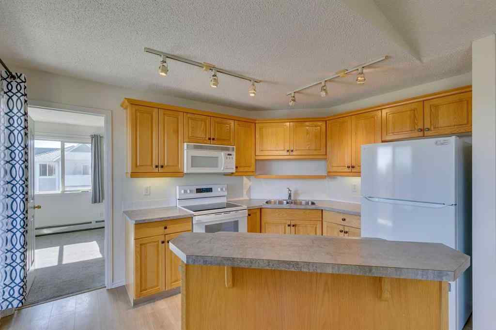 MLS® A2259499 - Unit #301 7301 Valleyview Park SE in Dover Calgary, Residential