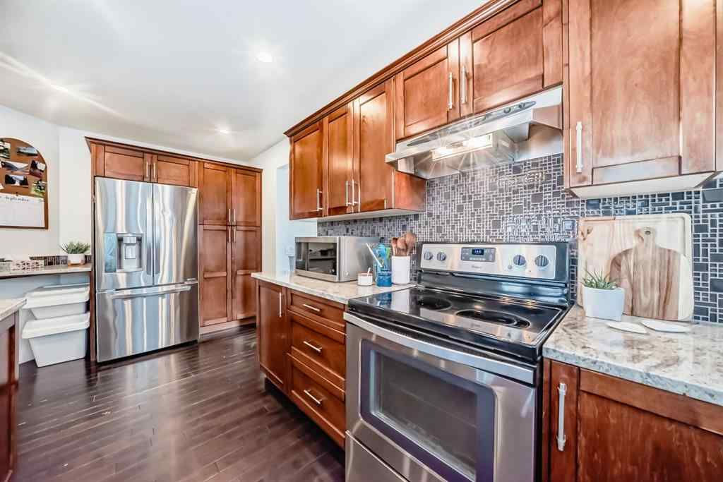 MLS® A2259501 - 208 Woodbine Boulevard SW in Woodbine Calgary, Residential