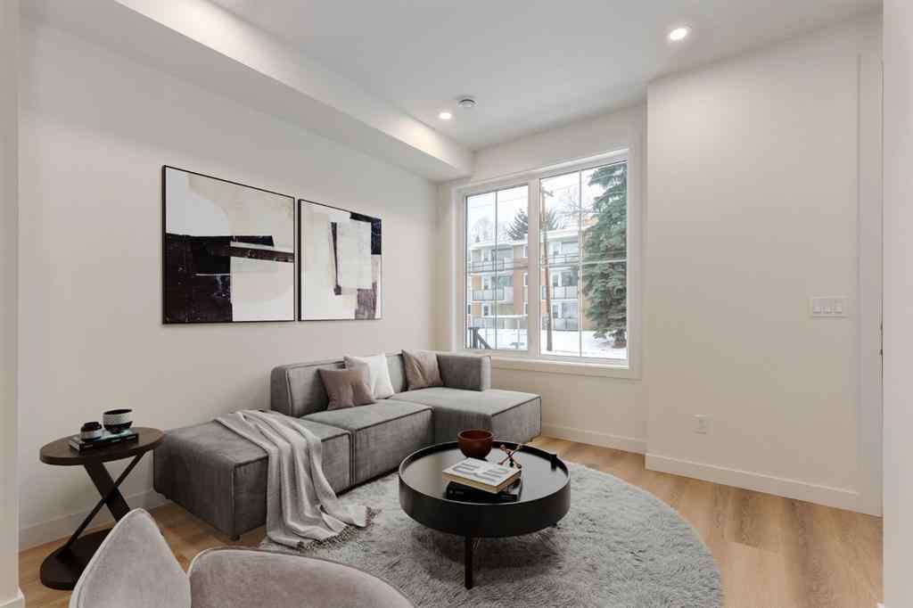 MLS® A2259507 - 1651 8 Avenue NW in Hillhurst Calgary, Commercial