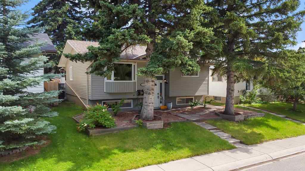 MLS® A2259512 - 3335 Doverview Road SE in Dover Calgary, Residential