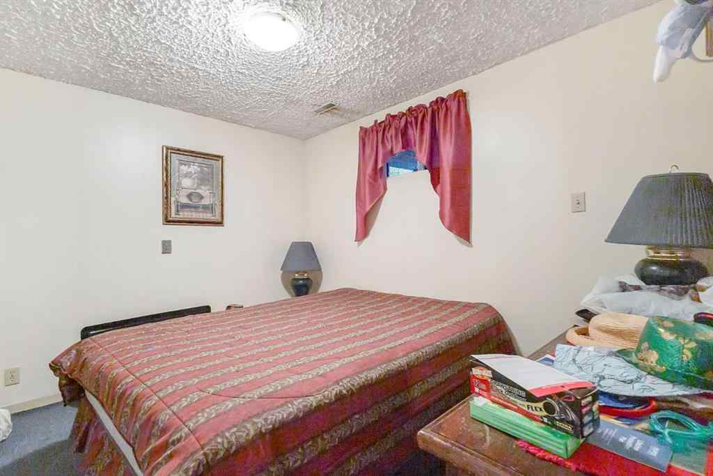 MLS® A2259512 - 3335 Doverview Road SE in Dover Calgary, Residential