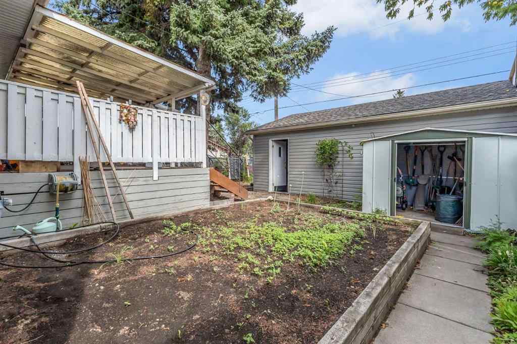 MLS® A2259512 - 3335 Doverview Road SE in Dover Calgary, Residential