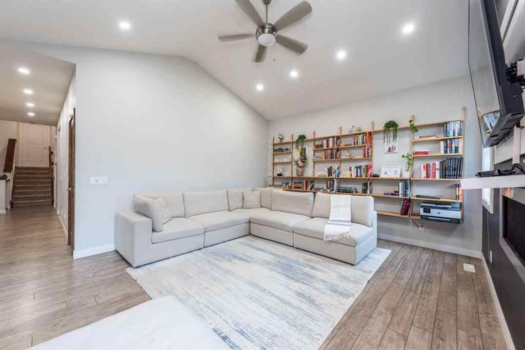 MLS® A2259514 - 239 Ravenscroft Green SE in Ravenswood Airdrie, Residential