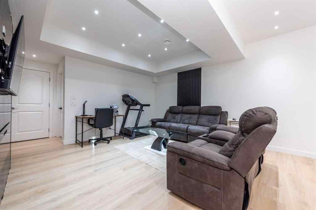 MLS® A2259514 - 239 Ravenscroft Green SE in Ravenswood Airdrie, Residential