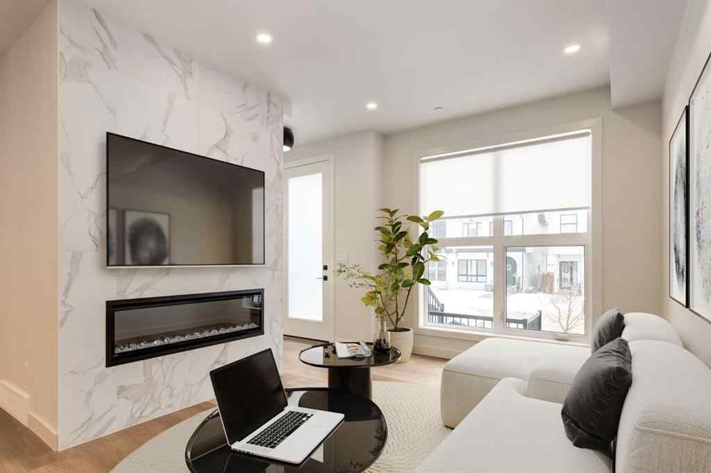 MLS® A2259516 - 233 25 Avenue NE in Tuxedo Park Calgary, Commercial