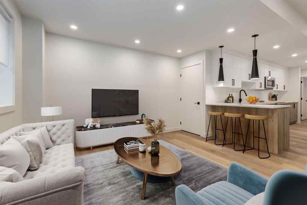 MLS® A2259516 - 233 25 Avenue NE in Tuxedo Park Calgary, Commercial