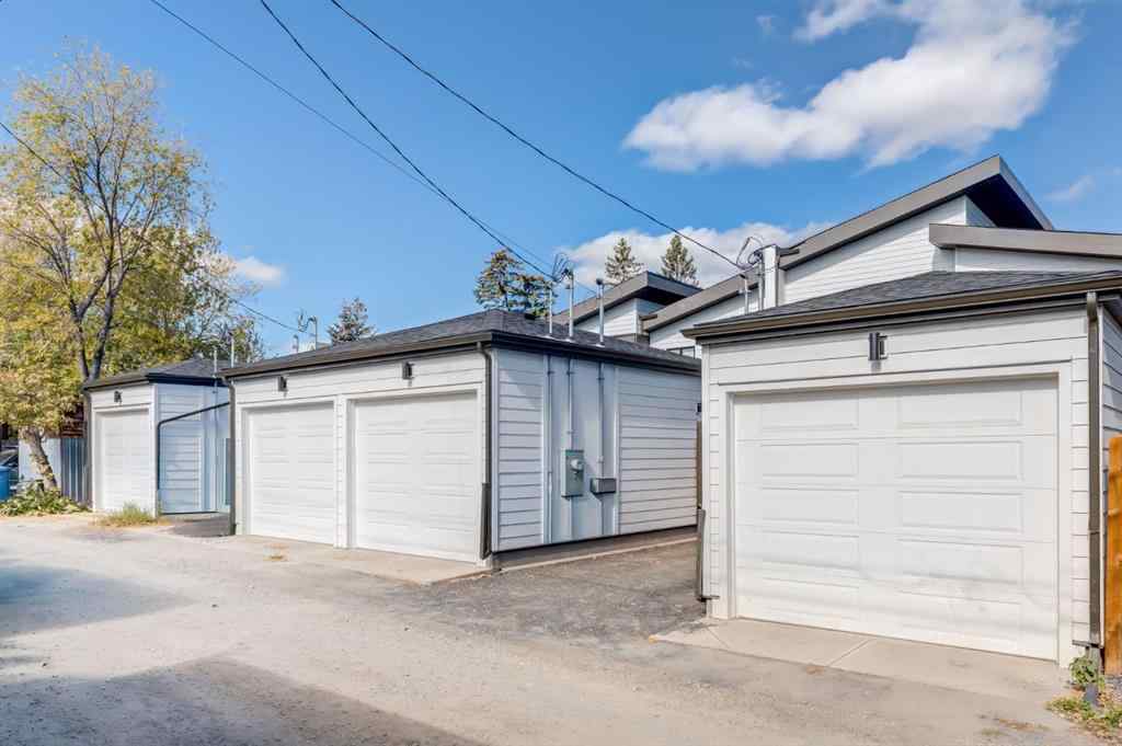 MLS® A2259516 - 233 25 Avenue NE in Tuxedo Park Calgary, Commercial