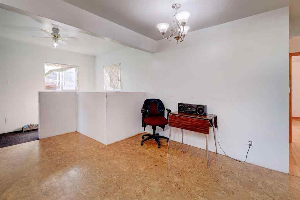 MLS® A2259528 - 8127 43 Avenue NW in Bowness Calgary, Residential