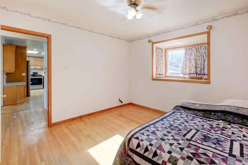 MLS® A2259528 - 8127 43 Avenue NW in Bowness Calgary, Residential