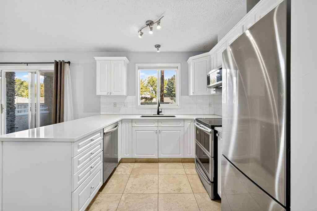 MLS® A2259542 - Unit #208 20 Country Hills View NW in Country Hills Calgary, Residential