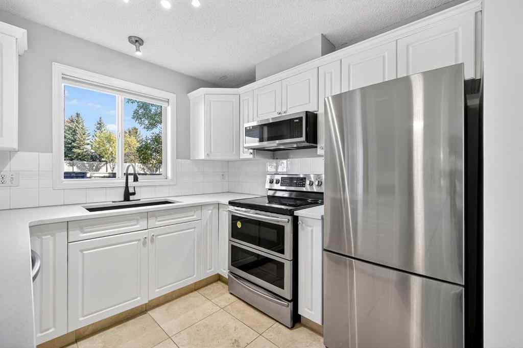 MLS® A2259542 - Unit #208 20 Country Hills View NW in Country Hills Calgary, Residential