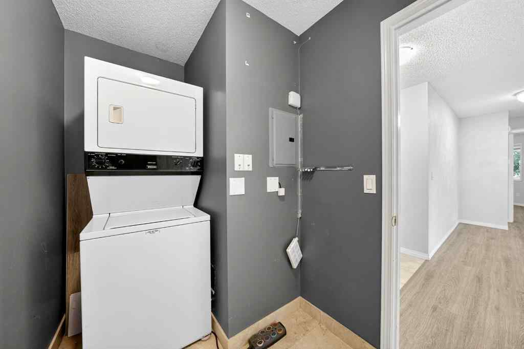 MLS® A2259542 - Unit #208 20 Country Hills View NW in Country Hills Calgary, Residential